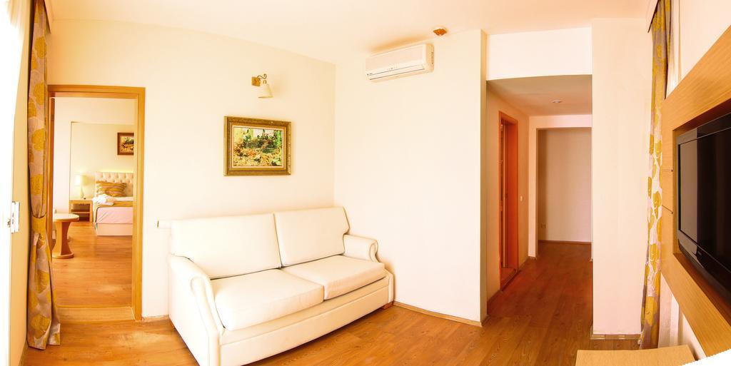 Ladonia Hotels Del Mare (Adults Only) グムベット エクステリア 写真