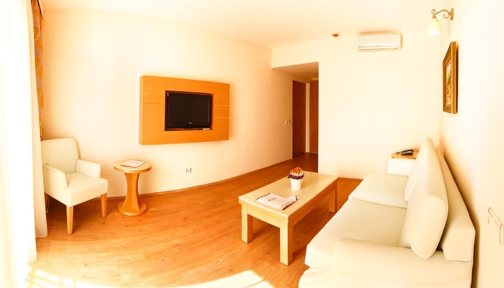 Ladonia Hotels Del Mare (Adults Only) グムベット エクステリア 写真