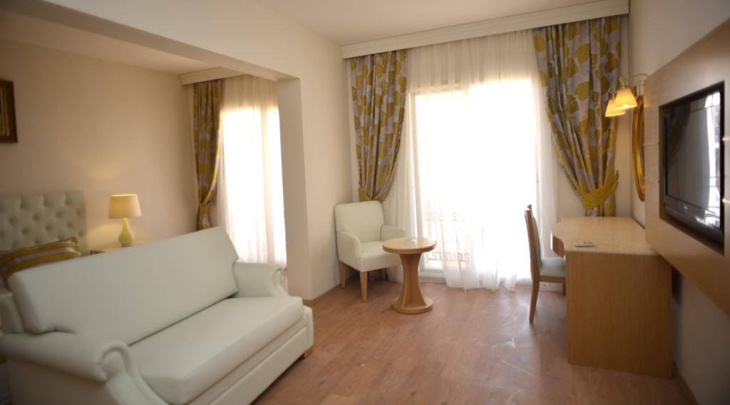 Ladonia Hotels Del Mare (Adults Only) グムベット エクステリア 写真