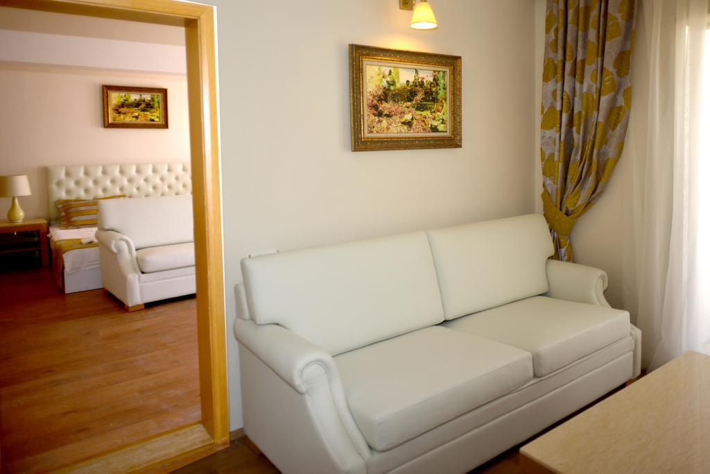 Ladonia Hotels Del Mare (Adults Only) グムベット エクステリア 写真